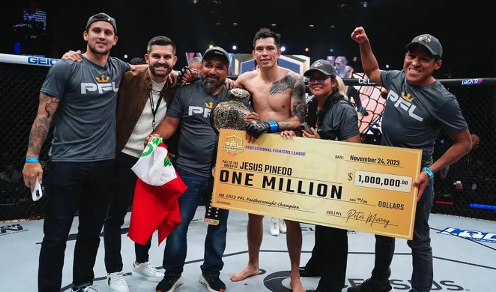 Jesús Pinedo ganó su primer título en la PFL con apenas un año en la compañía. Foto: elmudopinedo/Instagram | Video: PFL