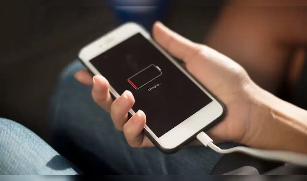 Si vas a adquirir un móvil presta atención a este detalle. Foto: Freepik