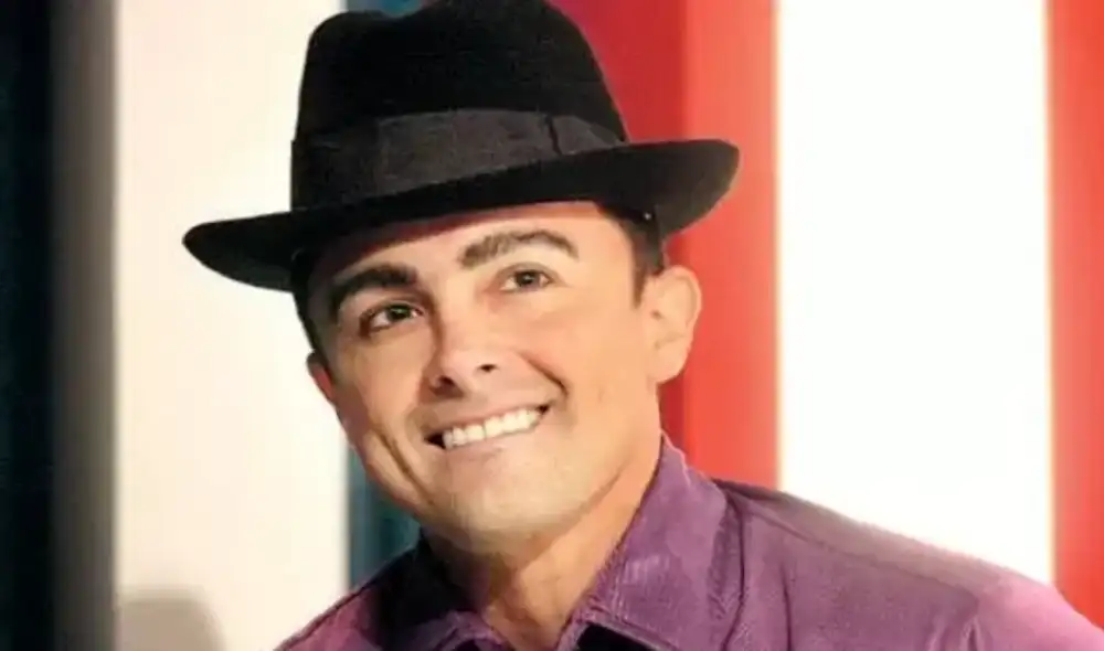 Óscar Gayoso imitó por mucho tiempo a Jaime Bayly. Foto: América TV Óscar Gayoso imitó por mucho tiempo a Jaime Bayly. Foto: América TV