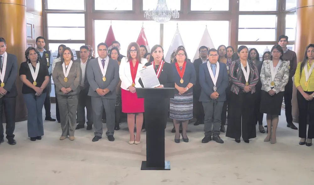 Benavides improvisó una presentación para afirmar que la investigación en su contra es una venganza de los investigados por corrupción. Foto: difusión