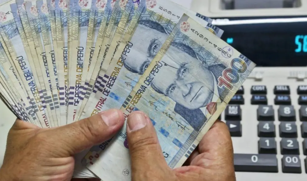 A puertas de fin de años varias personas recibirán dinero extra en sus centros de trabajo. Foto. difusión A puertas de fin de años varias personas recibirán dinero extra en sus centros de trabajo. Foto. difusión