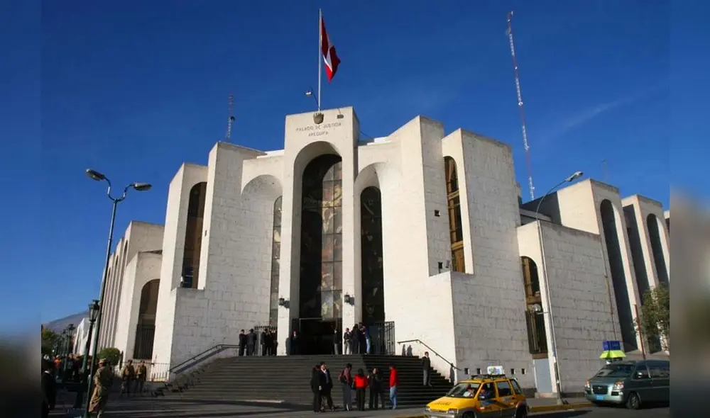 Proceso inmediato. Juicio del oficial será en estos días. Caso se verá en Corte de Arequipa. Foto: La República Proceso inmediato. Juicio del oficial será en estos días. Caso se verá en Corte de Arequipa. Foto: La República