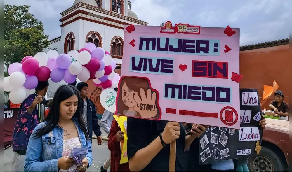 Diversos colectivos de mujeres realizan movilizaciones y campañas para erradicar el acoso sexual en el país.  Foto; Sergio Verde/ LR