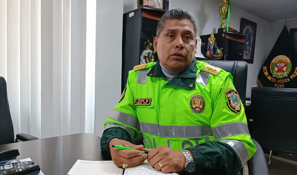 General PNP Enrique Hugo Felipe Monroy, confi rma pérdida de AKM. Foto: La República General PNP Enrique Hugo Felipe Monroy, confi rma pérdida de AKM. Foto: La República