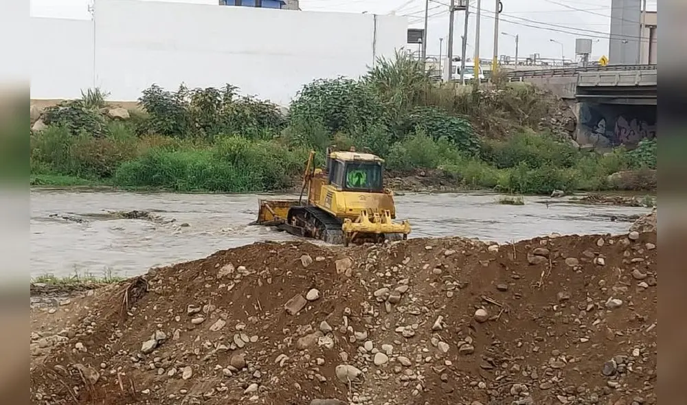 La descolmatación del río evitará inundaciones. Foto: Ministerio de Vivienda