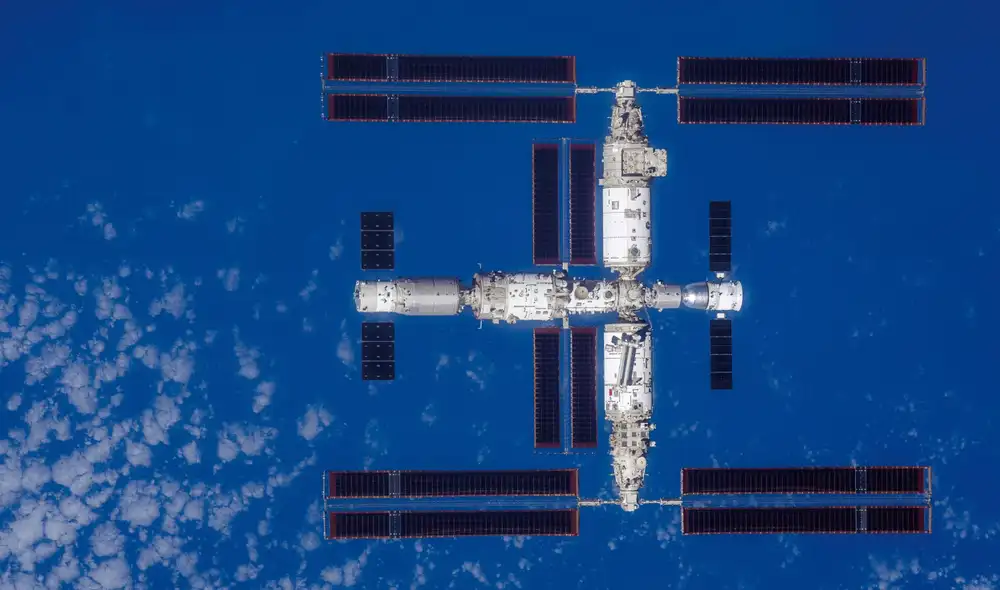 La Estación Espacial China vista desde la misión Shenzhou 16. Foto: CMSA