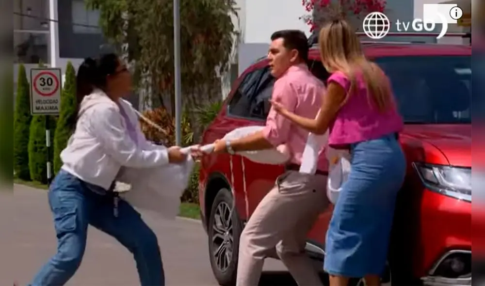 Joel le vendió el vestido de novia de 'Patty' a 'Mike'. Foto: Captura de América TV