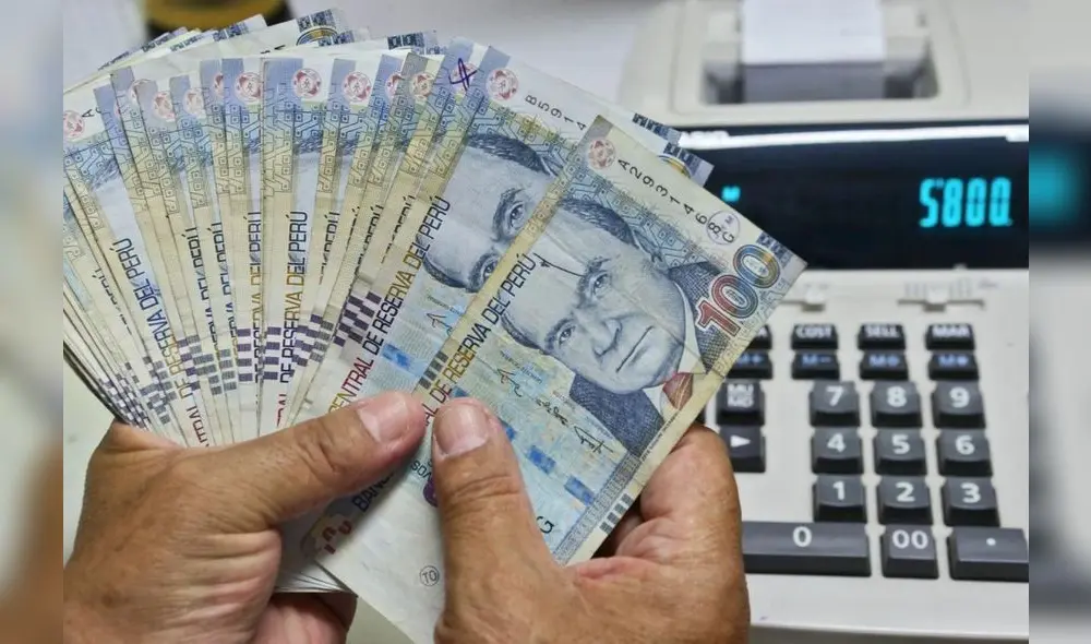 Los empleadores deben pagar la gratificación hasta el 15 de diciembre. Foto: Andina