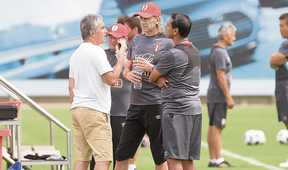 No hay nada. El ‘Ciego’ habló al salir de la Videna y descartó al técnico argentino para reemplazar al ‘Cabezón’. Foto: difusión No hay nada. El ‘Ciego’ habló al salir de la Videna y descartó al técnico argentino para reemplazar al ‘Cabezón’. Foto: difusión