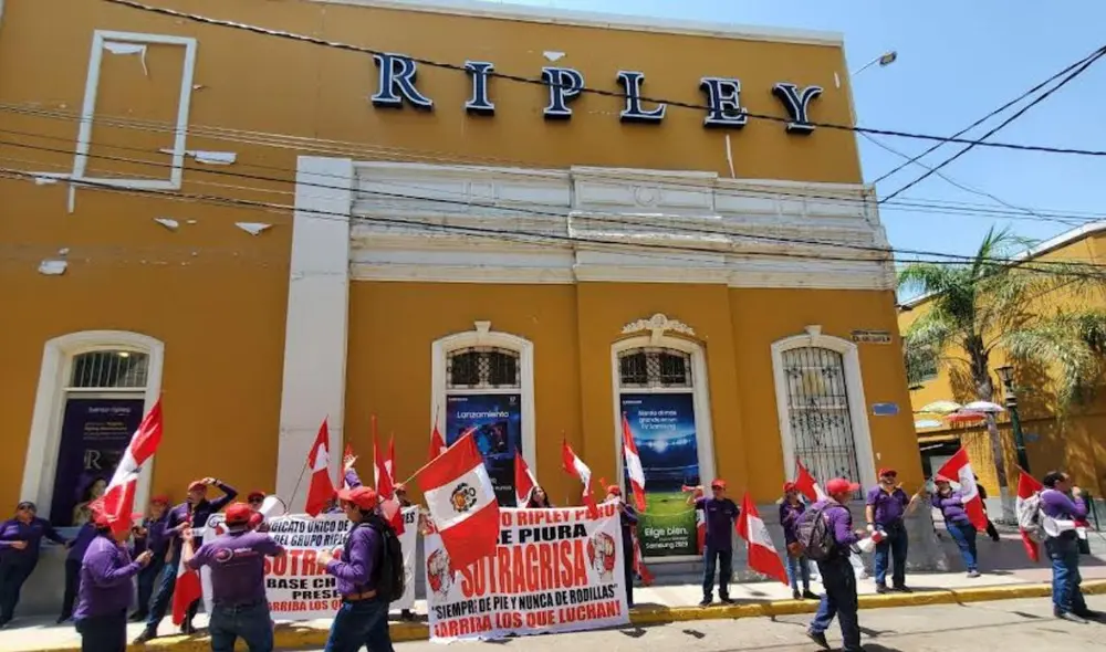 Trabajadores protestaron en diversas entidades de Piura y Chiclayo. Foto: La República