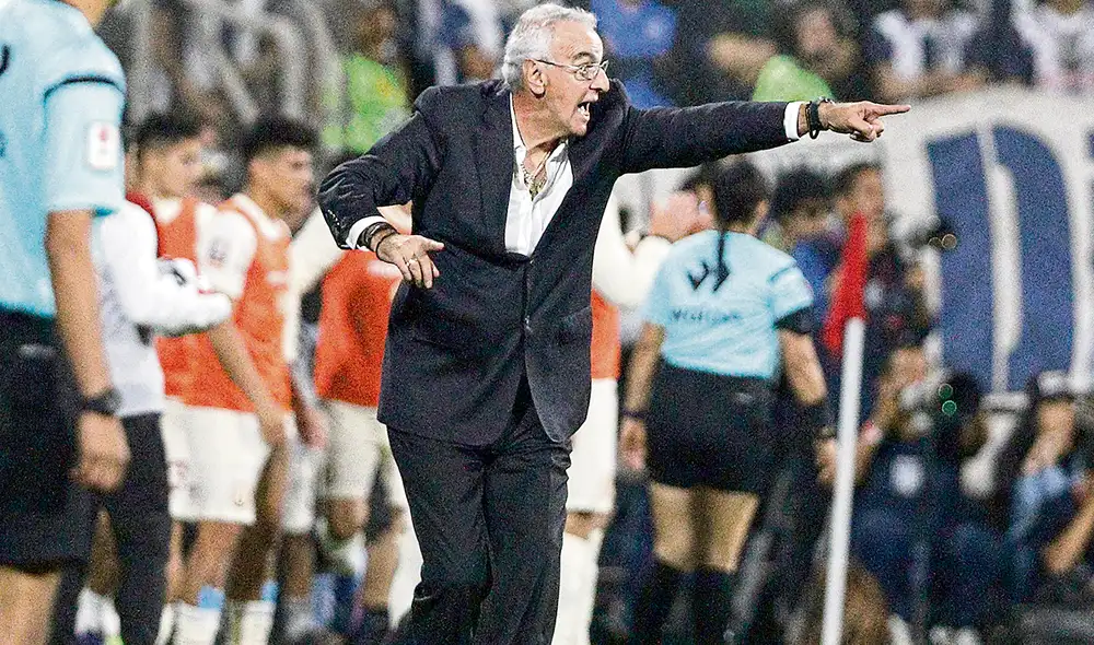 Experiencia. El estratega uruguayo dejó abierta la posibilidad de dejar el buzo crema para ponerse el blanquirrojo en el 2024. Foto: Luis Jiménez/La República Experiencia. El estratega uruguayo dejó abierta la posibilidad de dejar el buzo crema para ponerse el blanquirrojo en el 2024. Foto: Luis Jiménez/La República