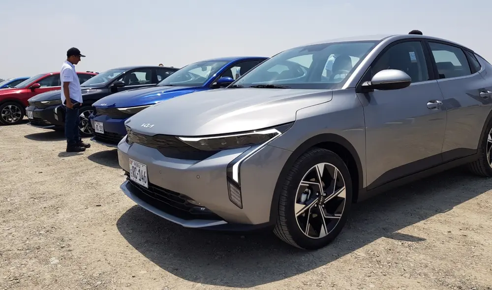 Como parte de su lanzamiento, Kia puso a disposición 16 unidades para el test drive. Foto: La República Como parte de su lanzamiento, Kia puso a disposición 16 unidades para el test drive. Foto: La República