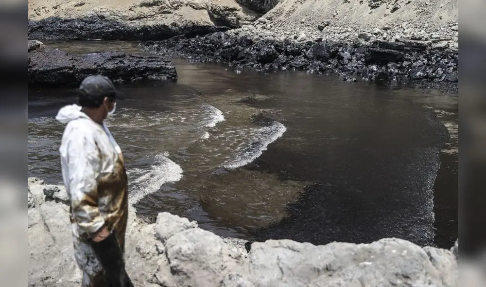 El derrame ocurrido en el mar de Ventanilla ha sido catalogado por Oceana y la OEFA como ecocidio. Foto: Andina El derrame ocurrido en el mar de Ventanilla ha sido catalogado por Oceana y la OEFA como ecocidio. Foto: Andina