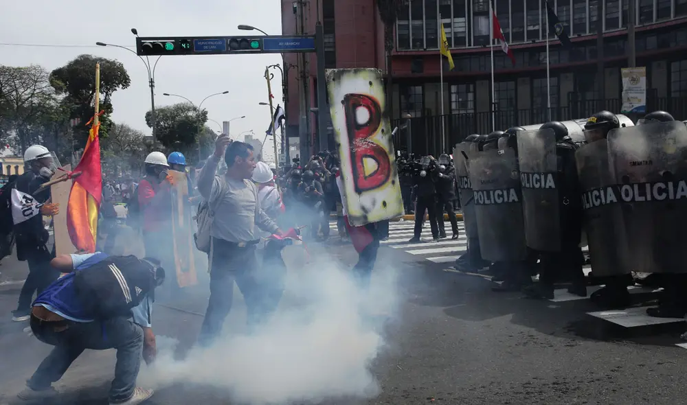 Sanción aplicará también a aquellos que dañen la propiedad pública o privada. Foto: John Reyes/La República