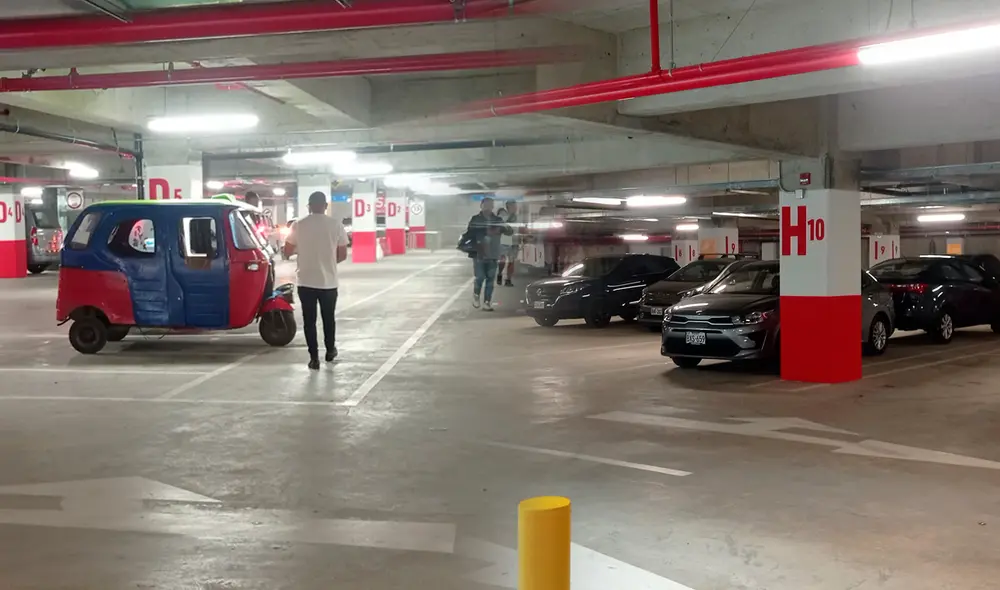 El Mall Aventura San Juan de Lurigancho opera hasta las 10.00 p. m. Foto: composición LR. El Mall Aventura San Juan de Lurigancho opera hasta las 10.00 p. m. Foto: composición LR.