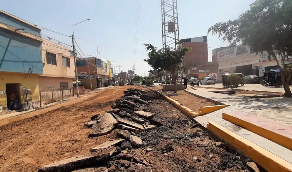 Límite de Chiclayo y JLO. Trabajos en la avenida Leguía buscan mejorar el ornato urbano. Foto: La República