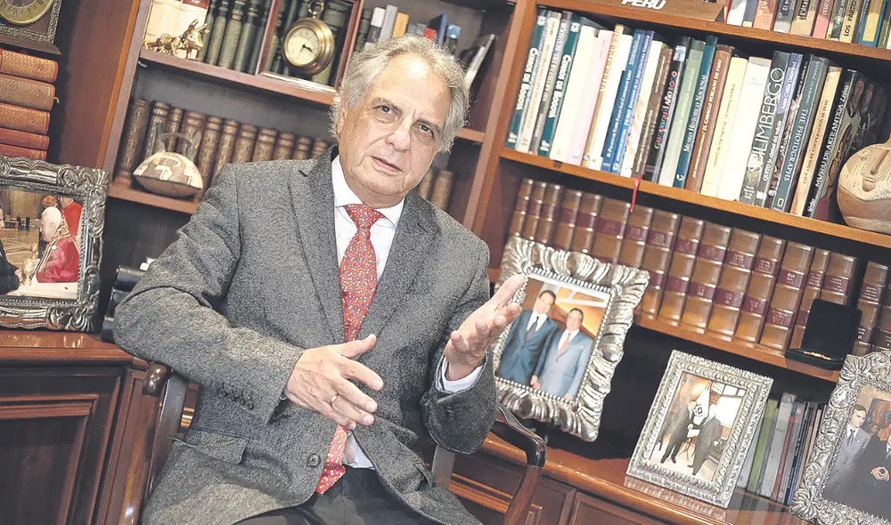 Rodríguez Cuadros advierte que la decisión de excarcelar a Alberto Fujimori, a pesar de los compromisos internacionales asumidos, puede traer, incluso, consecuencias económicas. Foto: La República Rodríguez Cuadros advierte que la decisión de excarcelar a Alberto Fujimori, a pesar de los compromisos internacionales asumidos, puede traer, incluso, consecuencias económicas. Foto: La República