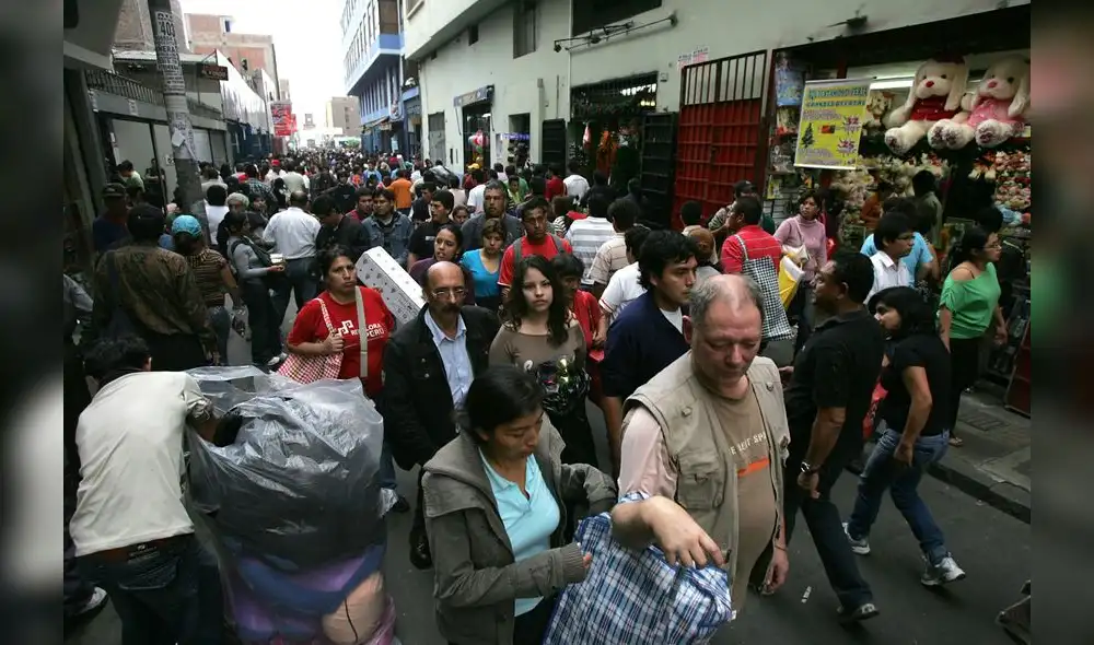 La entrega de regalos ha tenido una subida del 18% al 26%, con inversiones de entre S/50 y S/100. Foto: Andina La entrega de regalos ha tenido una subida del 18% al 26%, con inversiones de entre S/50 y S/100. Foto: Andina