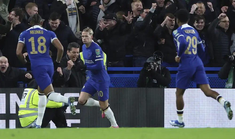Mijailo Mudryk marcó el empate para el Chelsea sobre el final del partido. Foto: EFE Mijailo Mudryk marcó el empate para el Chelsea sobre el final del partido. Foto: EFE