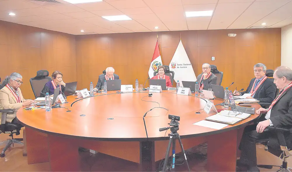 Aclaración. La Junta Nacional de Justicia ha dicho que los concursos son transparentes, pero no se sabe por qué eligió a los candidatos más cuestionados. Foto: difusión Aclaración. La Junta Nacional de Justicia ha dicho que los concursos son transparentes, pero no se sabe por qué eligió a los candidatos más cuestionados. Foto: difusión