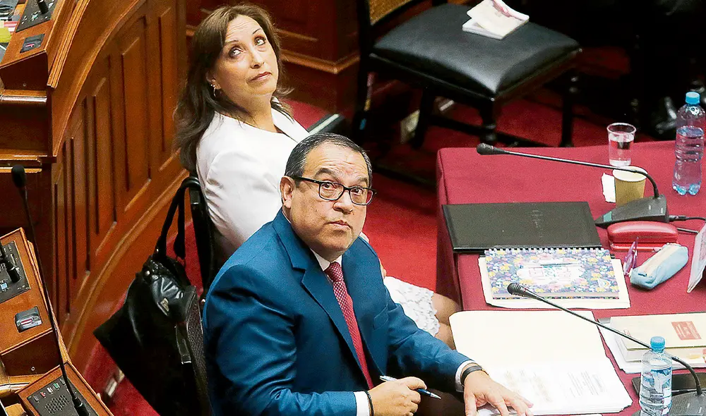 Dupla de gobierno. Los sondeos coinciden: la aceptación ciudadana frente a la gestión de Dina Boluarte y Alberto Otárola es muy baja. A pesar de eso, hablan de “estabilidad democrática”. Foto: Félix Contreras/La República