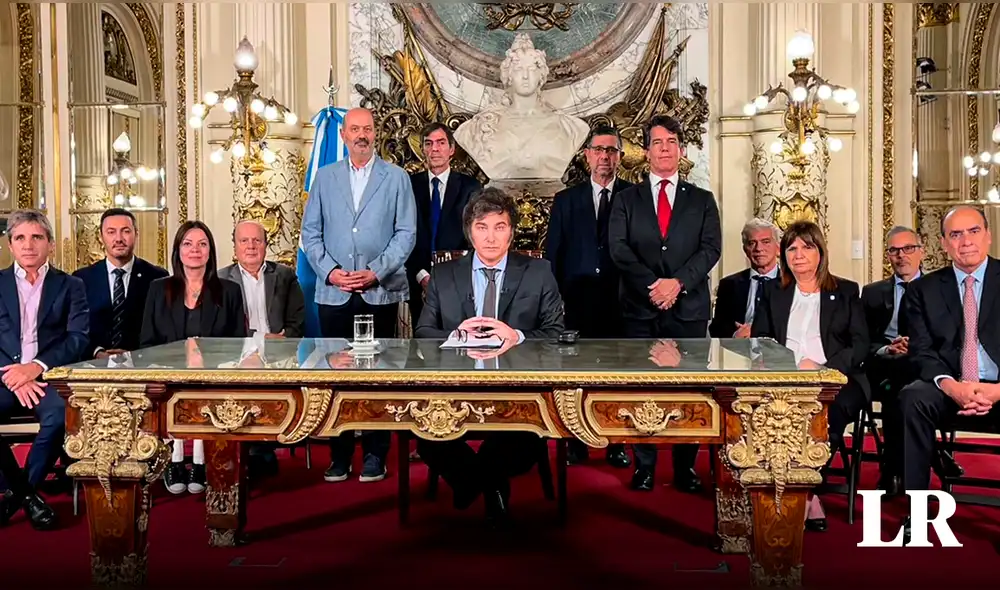 El presidente de Argentina, Javier Milei, anuncia nuevas medidas económicas. Foto: composición LR/@JMilei/Twitter El presidente de Argentina, Javier Milei, anuncia nuevas medidas económicas. Foto: composición LR/@JMilei/Twitter