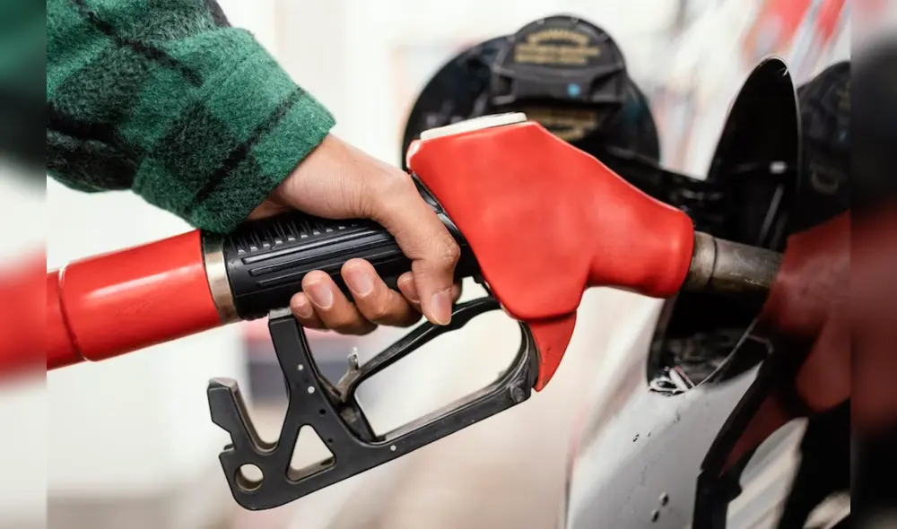 El FEPC sirve para evitar la volatilidad de los precios de los combustibles a nivel local. Foto: difusión