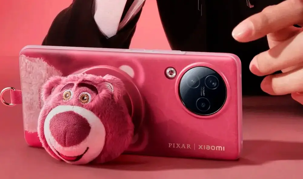 El pop socket de Lotso no solo sirve para agarrar bien el teléfono, pues también puede usarse como parante. Foto: Xiaomi El pop socket de Lotso no solo sirve para agarrar bien el teléfono, pues también puede usarse como parante. Foto: Xiaomi