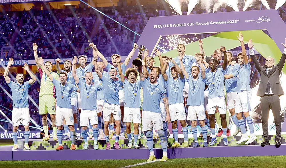 Merecida celebración. El cuadro celeste fue el mejor club del 2023 tras vencer al Fluminense sin ningún problema. Foto: EFE Merecida celebración. El cuadro celeste fue el mejor club del 2023 tras vencer al Fluminense sin ningún problema. Foto: EFE