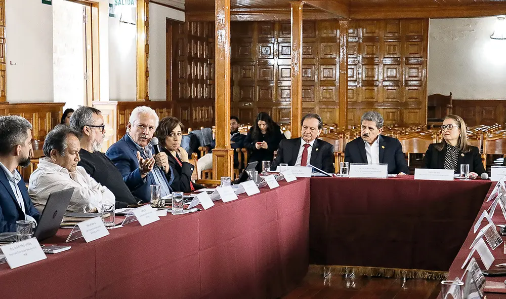 El dato. El Perú requiere de acuerdos para superar la crisis. El director de La República, Gustavo Mohme Seminario, afirma que las puertas están abiertas para el diálogo democrático. Foto: difusión El dato. El Perú requiere de acuerdos para superar la crisis. El director de La República, Gustavo Mohme Seminario, afirma que las puertas están abiertas para el diálogo democrático. Foto: difusión
