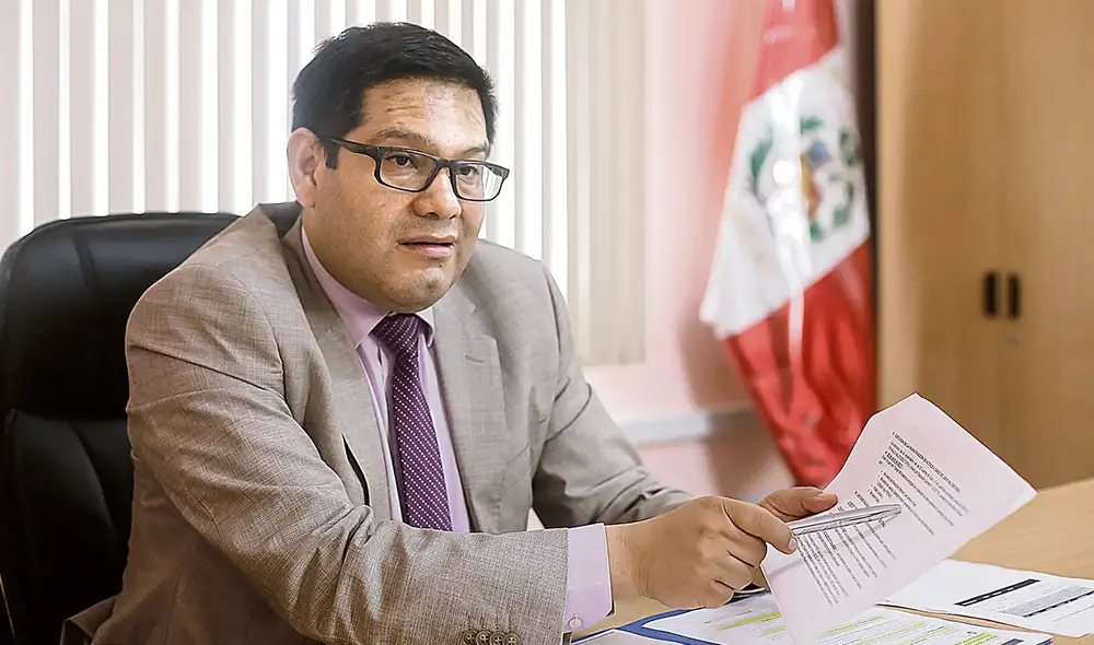 Investigado. Javier Pacheco tiene investigación fiscal por presunta corrupción y Boluarte lo premió con la jefatura de la PGE. Foto: La República