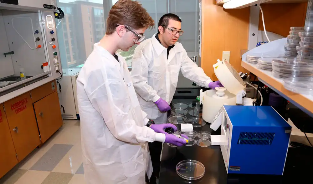 El investigador es egresado de la Universidad Nacional de Ingeniería. Foto: Andina El investigador es egresado de la Universidad Nacional de Ingeniería. Foto: Andina