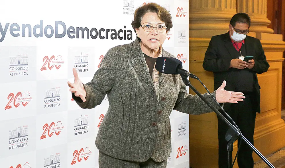 Cuestionamiento. La Contraloría General de la República reportó la irregular contratación de la nuera de la congresista Gladys Echaíz en el Congreso. Foto: Félix Contreras/La República