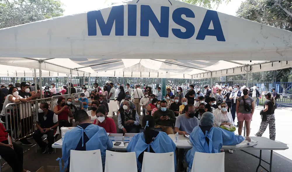 Minsa insta a la ciudadanía a completar esquema de vacunación. Foto: Marco Cotrina/La República Minsa insta a la ciudadanía a completar esquema de vacunación. Foto: Marco Cotrina/La República