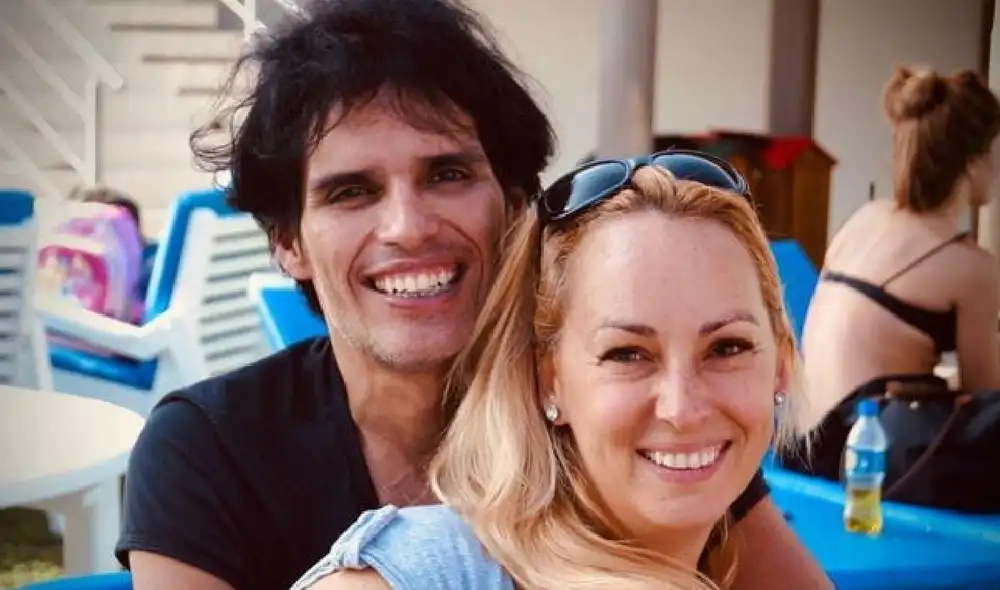 Pedro Suárez-Vértiz y su esposa, Cynthia Martínez. Foto: difusión