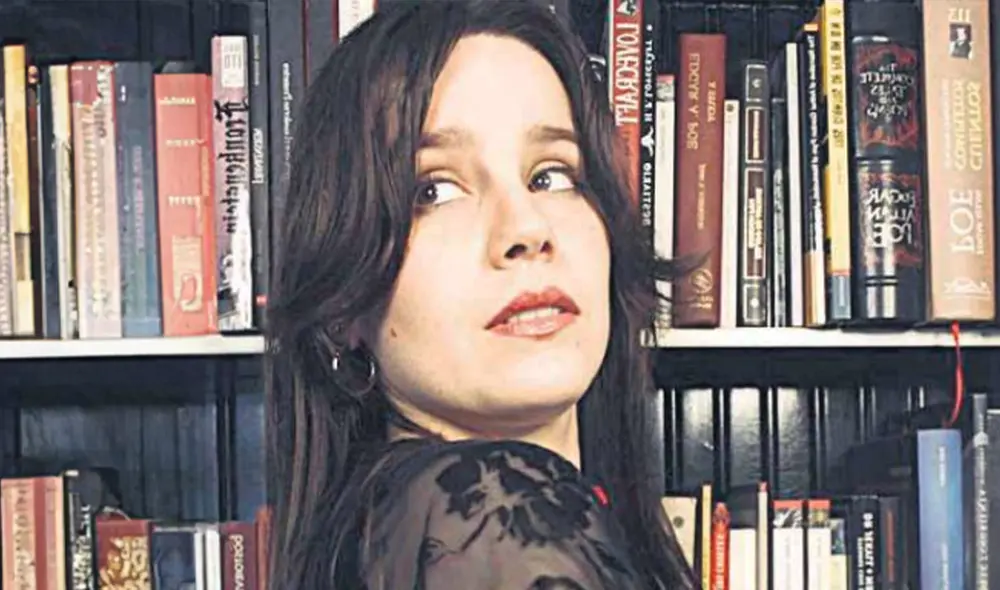 Dibujante. La cuentista es también ilustradora. Ella hizo los trazos que van en la tapa de Fieras. Dibujante. La cuentista es también ilustradora. Ella hizo los trazos que van en la tapa de Fieras.