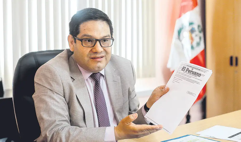 Alerta. El 5 de noviembre, notificado de que se había realizado un seguimiento ilícito a dos periodistas, el procurador Javier Pacheco se opone al archivo. Foto: difusión