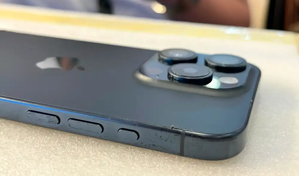 La serie del iPhone 15 fue presentada en el pasado septiembre. Foto: composición LR / captura de Reddit