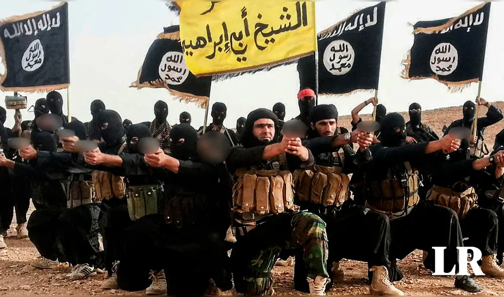 El grupo terrorista señaló que dos de sus miembros "se dirigieron hacia una gran concentración" cerca de la tumba de Soleimaní e "hicieron detonar sus cinturones explosivos". Foto: El Confidencial