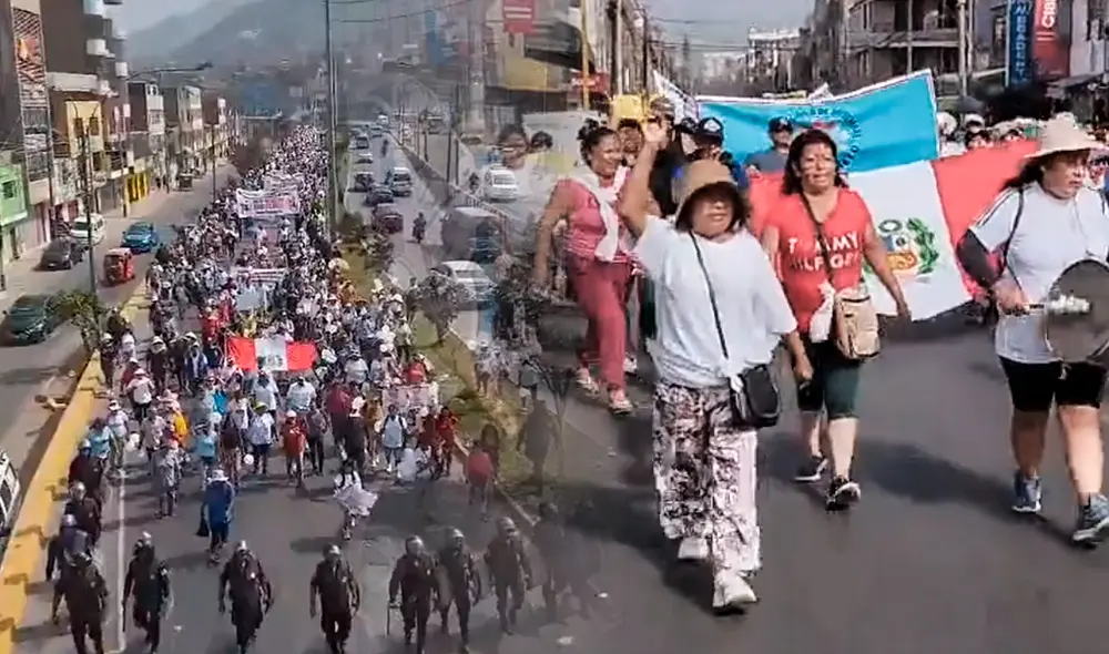 Vendedores del mercado Chacra Cerro fueron desalojados pese a promesa de campaña de Ulises Villegas. Foto: composición LR/X/SpacioLibre