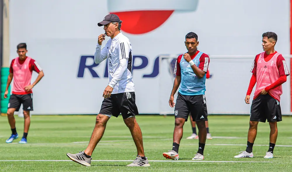 'Chemo' del Solar afrontará el Preolímpico con varios jugadores sub-18. Foto: FPF