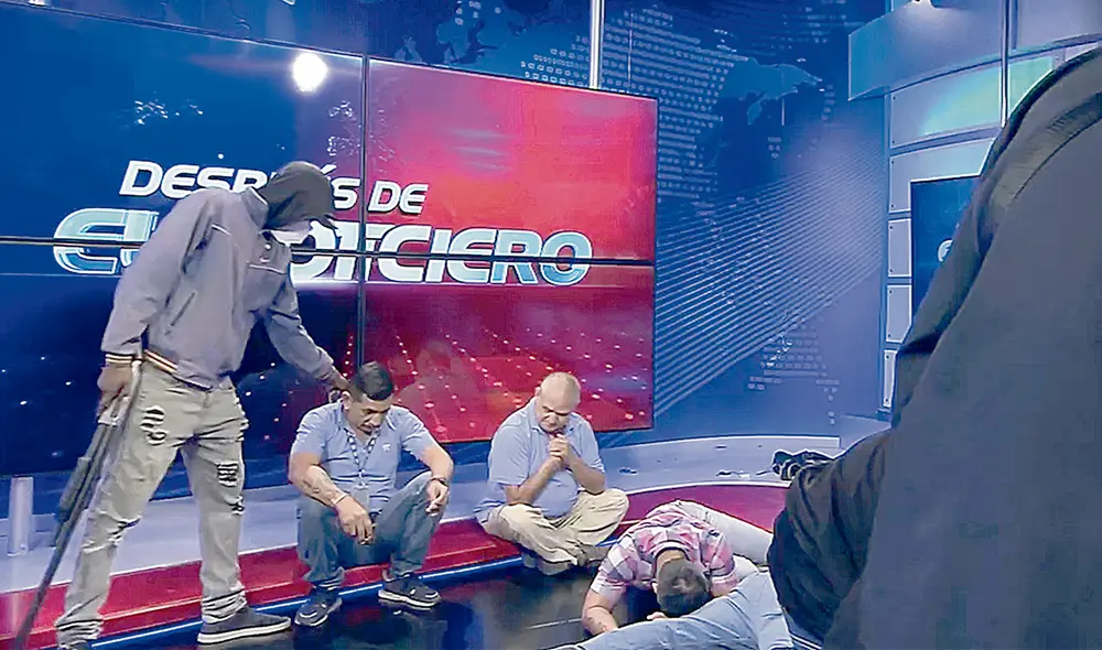 Los delincuentes que irrumpieron en el canal de televisión en Guayaquil en plena transmisión en vivo fueron 10, todos menores de 25 años. Foto: EFE Los delincuentes que irrumpieron en el canal de televisión en Guayaquil en plena transmisión en vivo fueron 10, todos menores de 25 años. Foto: EFE