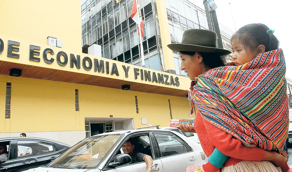 Durante el gobierno se han presentado diversos problemas económicos. Foto: difusión Durante el gobierno se han presentado diversos problemas económicos. Foto: difusión