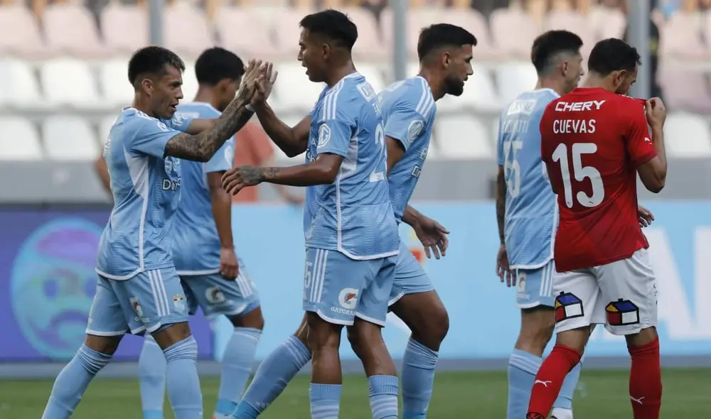 Sporting Cristal le metió 3 goles a la Universidad Católica en el primer tiempo. Foto: La República/Luis Jiménez