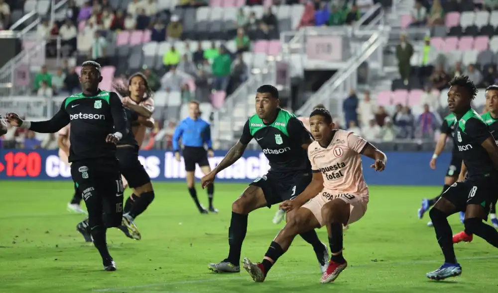 Universitario enfrentó a Atlético Nacional en el DRV PNK Stadium. Foto: Grupo La República Universitario enfrentó a Atlético Nacional en el DRV PNK Stadium. Foto: Grupo La República