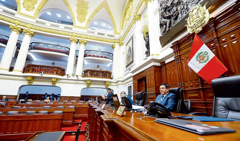 Agenda. La Comisión Permanente hoy sesiona desde las 10 a.m. Una constante sigue siendo la ausencia de legisladores en el Hemiciclo por la virtualidad. Foto: difusión Agenda. La Comisión Permanente hoy sesiona desde las 10 a.m. Una constante sigue siendo la ausencia de legisladores en el Hemiciclo por la virtualidad. Foto: difusión