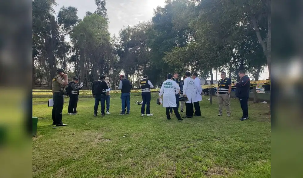 El hombre habría ingerido veneno y además se hallaron bebidas alcohólicas en el lugar. Foto: Leonela Aquino/La República El hombre habría ingerido veneno y además se hallaron bebidas alcohólicas en el lugar. Foto: Leonela Aquino/La República
