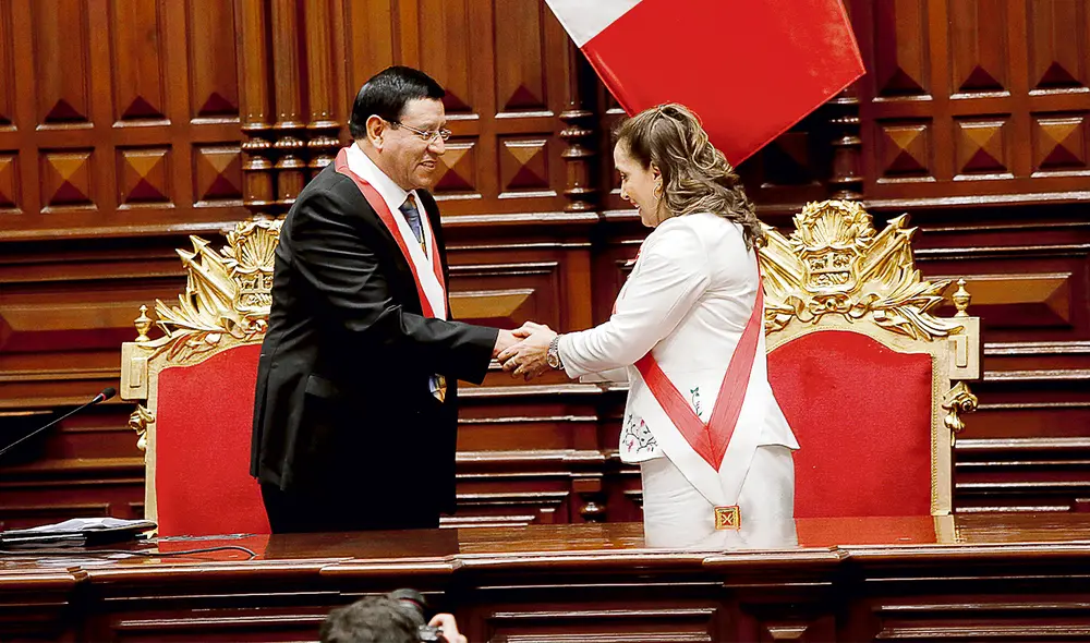 Aliados. El Gobierno de Boluarte y el Legislativo, controlado por una mayoría aliada que colocó a Soto a la cabeza, persisten en desandar lo poco avanzado. Foto: La República Aliados. El Gobierno de Boluarte y el Legislativo, controlado por una mayoría aliada que colocó a Soto a la cabeza, persisten en desandar lo poco avanzado. Foto: La República