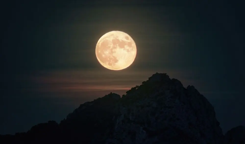 El primer plenilunio del 2024 será la luna de lobo. Foto: countryliving