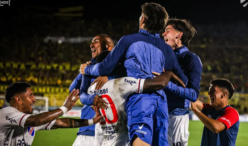 Nacional ganó a Peñarol con un hombre menos y se quedó con el clásico uruguayo. Foto: Nacional